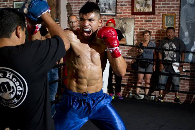 002_Victor_Ortiz.jpg