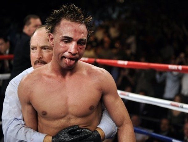 http://allboxing.ru/sites/allboxing.ru/files/images/150510khan_malignaggi1_0.jpg