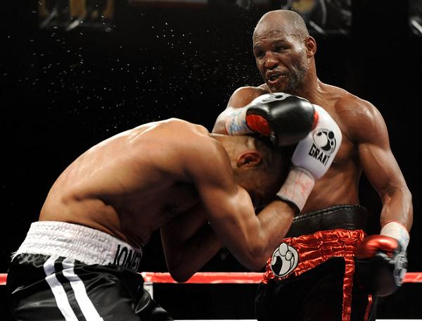 Рой Джонс-младший и 
Бернард Хопкинс 03.04.2010