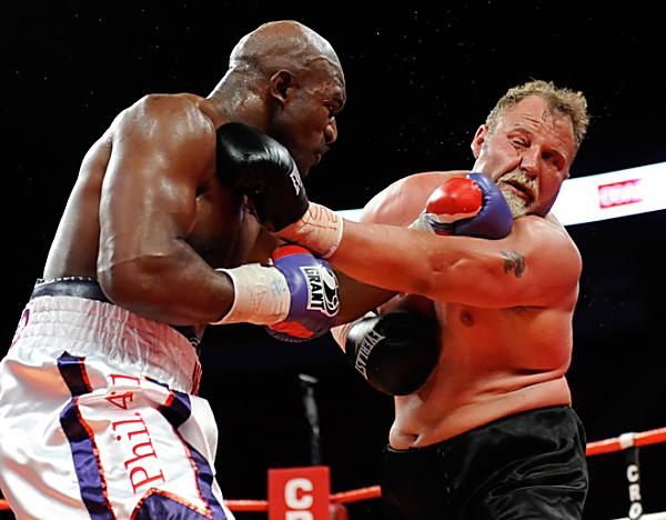 Эвандер Холифилд и 
Франсуа Бота