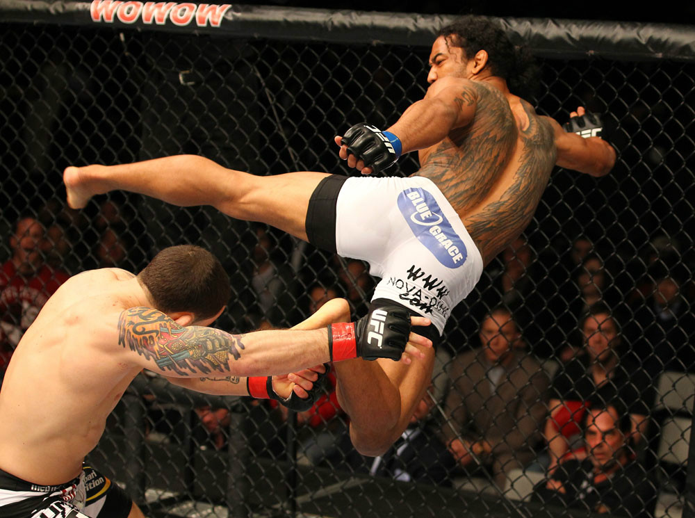 ufc144_12_edgar_vs_henderson_003.jpg