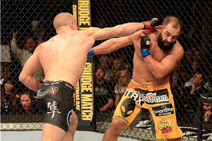 ufc167_12_gsp_vs_hendricks_105.jpg