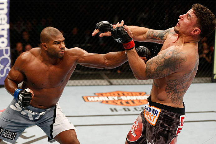 ufc169_10_overeem_vs_mir_005.jpg