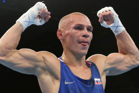 Русский боксер Никитин выбыл из полуфинала ОИ из-за травм