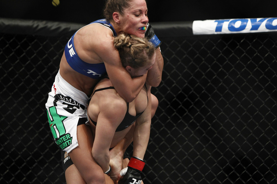 088_Ronda_Rousey_vs_Liz_Carmouche_gallery_post.jpg