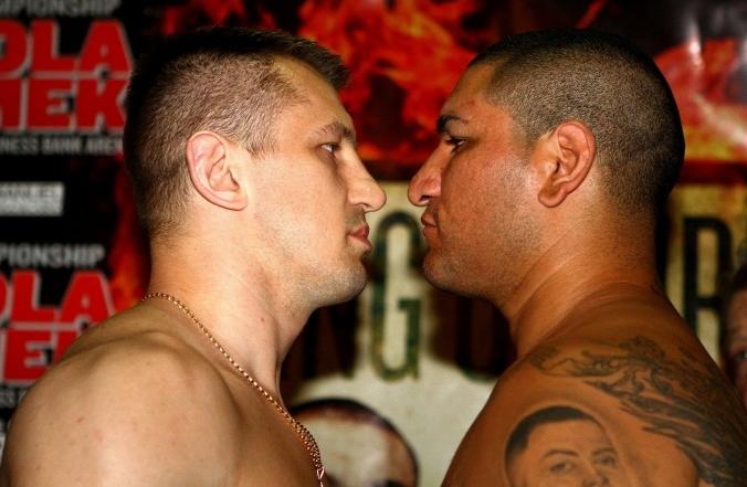 Крис Арреола и Томаш Адаме