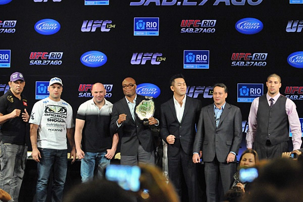 20110616051810_99ufcriopressconference2.JPG