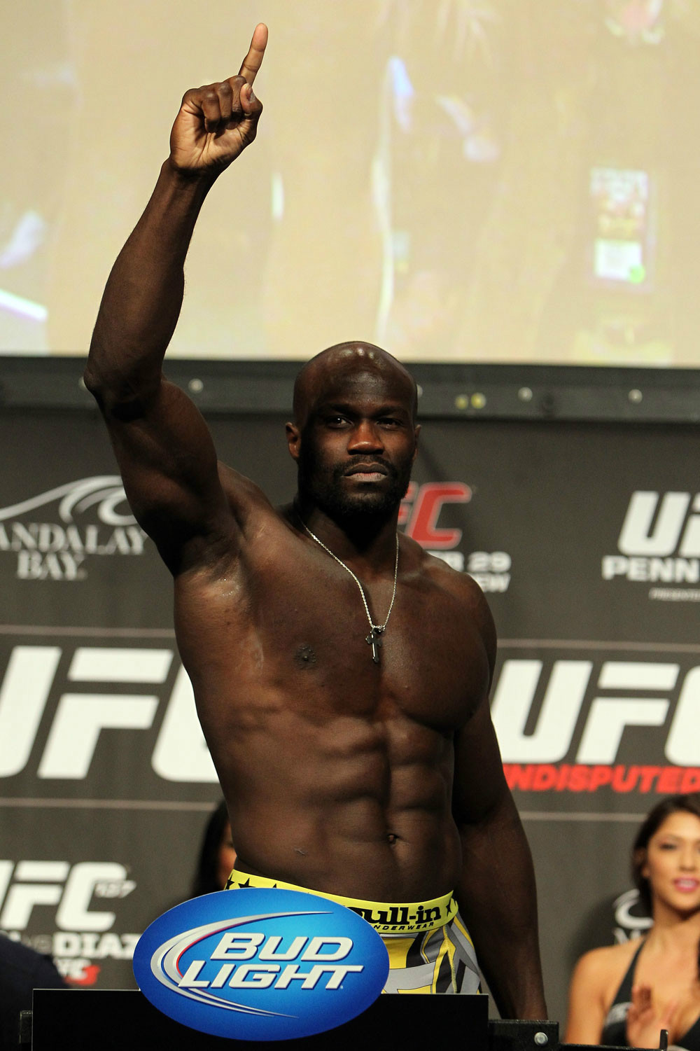 38_UFC137_Weighins.jpg