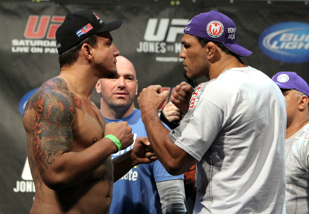 59_UFC140_Weighins.jpg