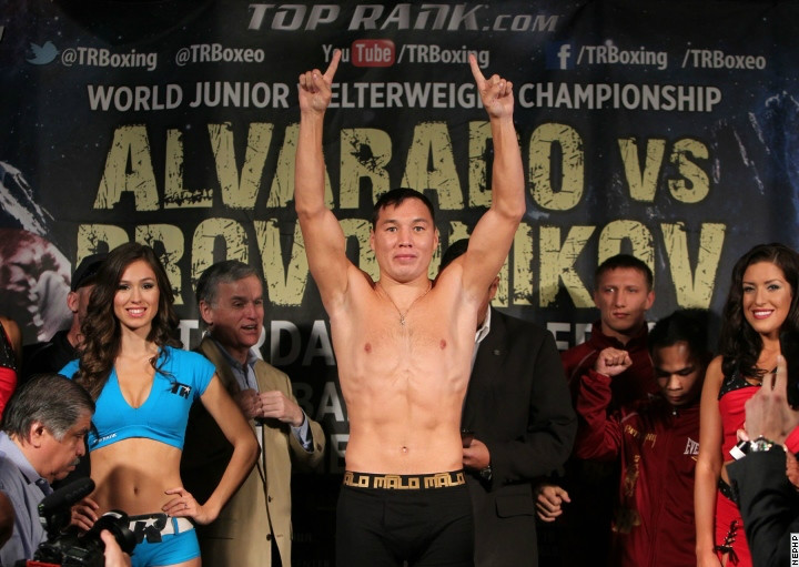 Alvarado_Provodnikov_weighin_131018_003a.jpg