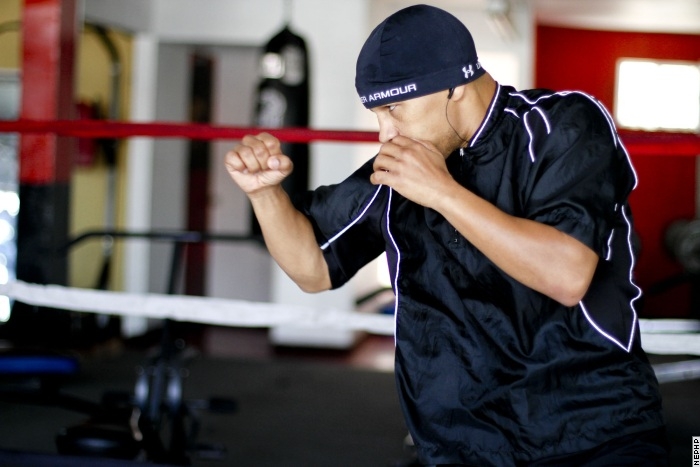 Тренинг иванов. Иван Кальдерон. Кальдерон Сергей Жанович тренер.