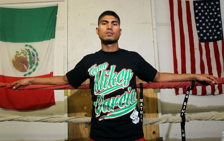 MikeyGarcia_media_day_131105_002a.jpg