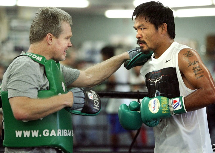 Pacquiao_opens_camp_121029_004a.jpg