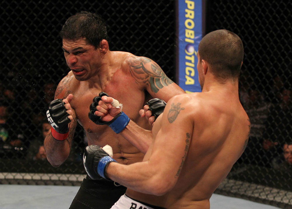 ufc134_09_nogueira_vs_schaub_005.jpg