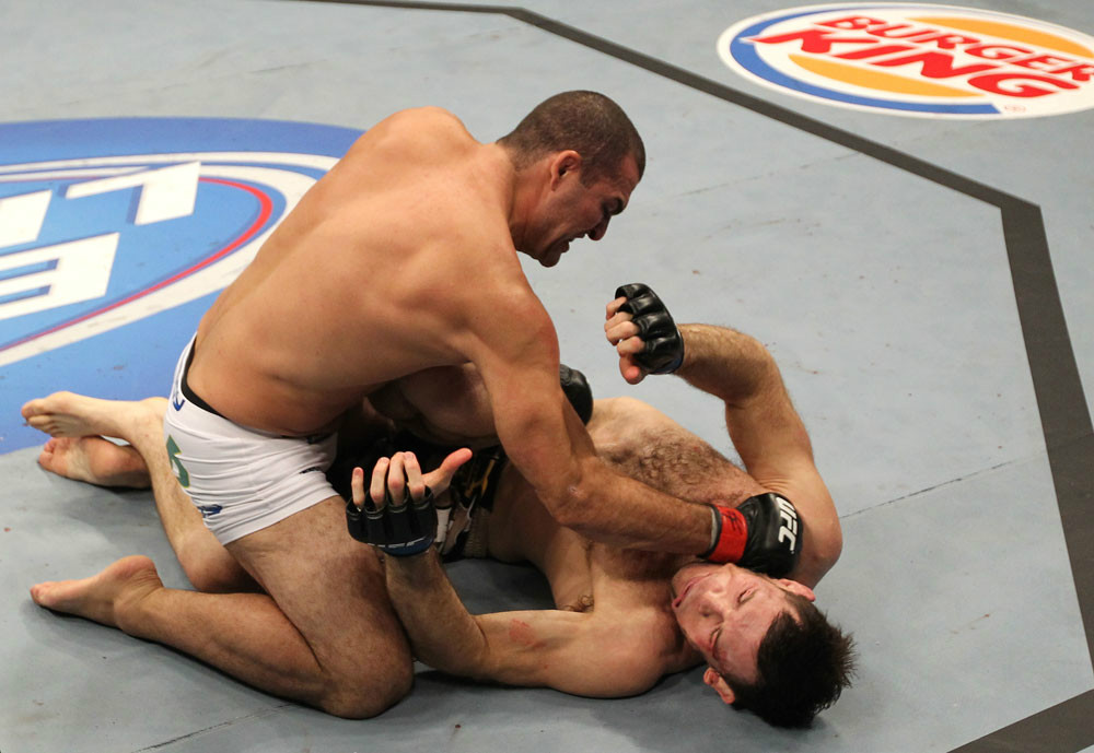 ufc134_11_shogun_vs_griffin_008.jpg