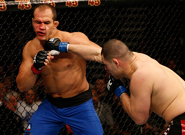 ufc155_12_velasquez_vs_jds_033.jpg