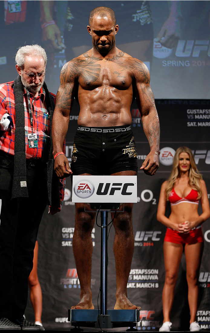 ufnlondon_weighins_032.jpg