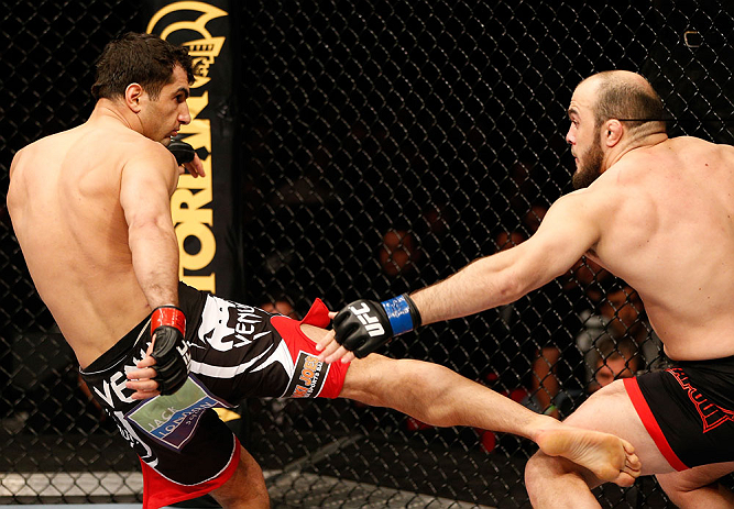 ufuel9_13_mousasi_vs_latifi_004.jpg