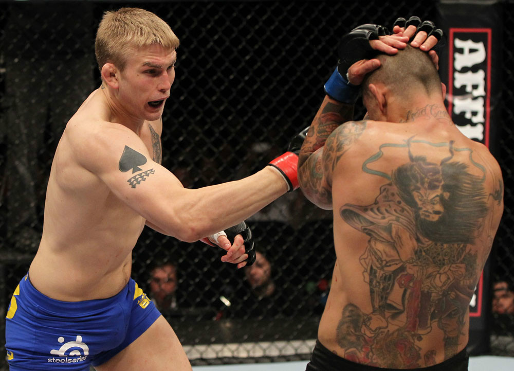 webufuel2_12_gustafsson_vs_silva_004.jpg