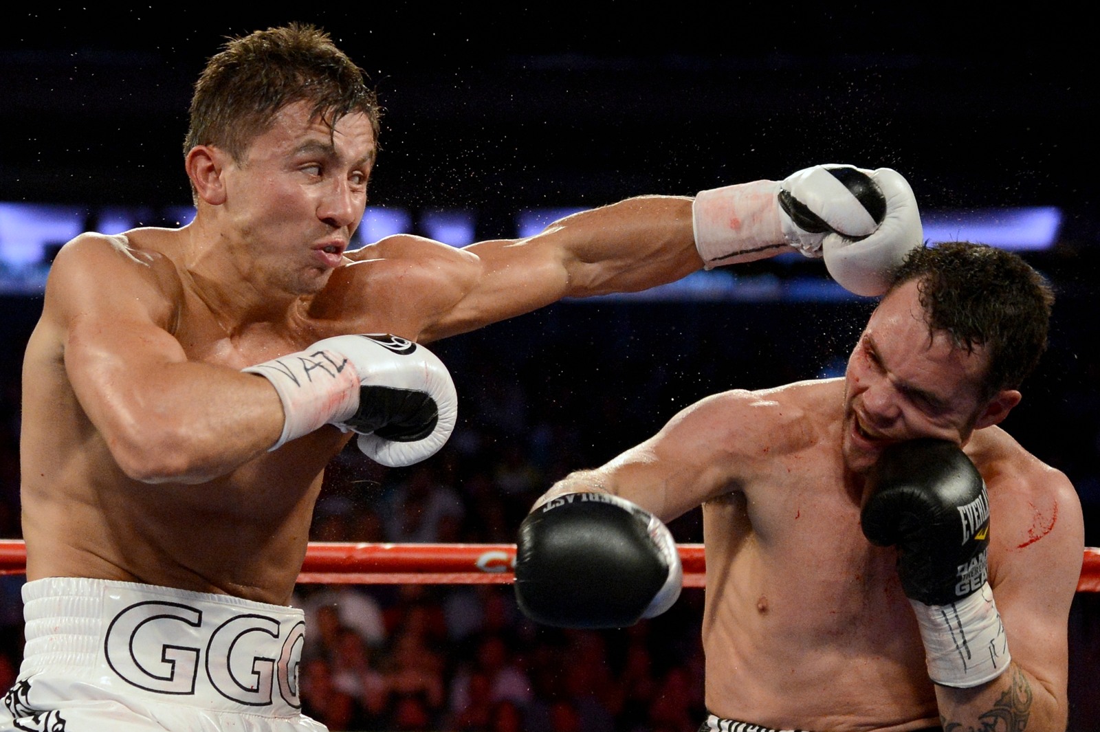 Профессиональный боксер ggg