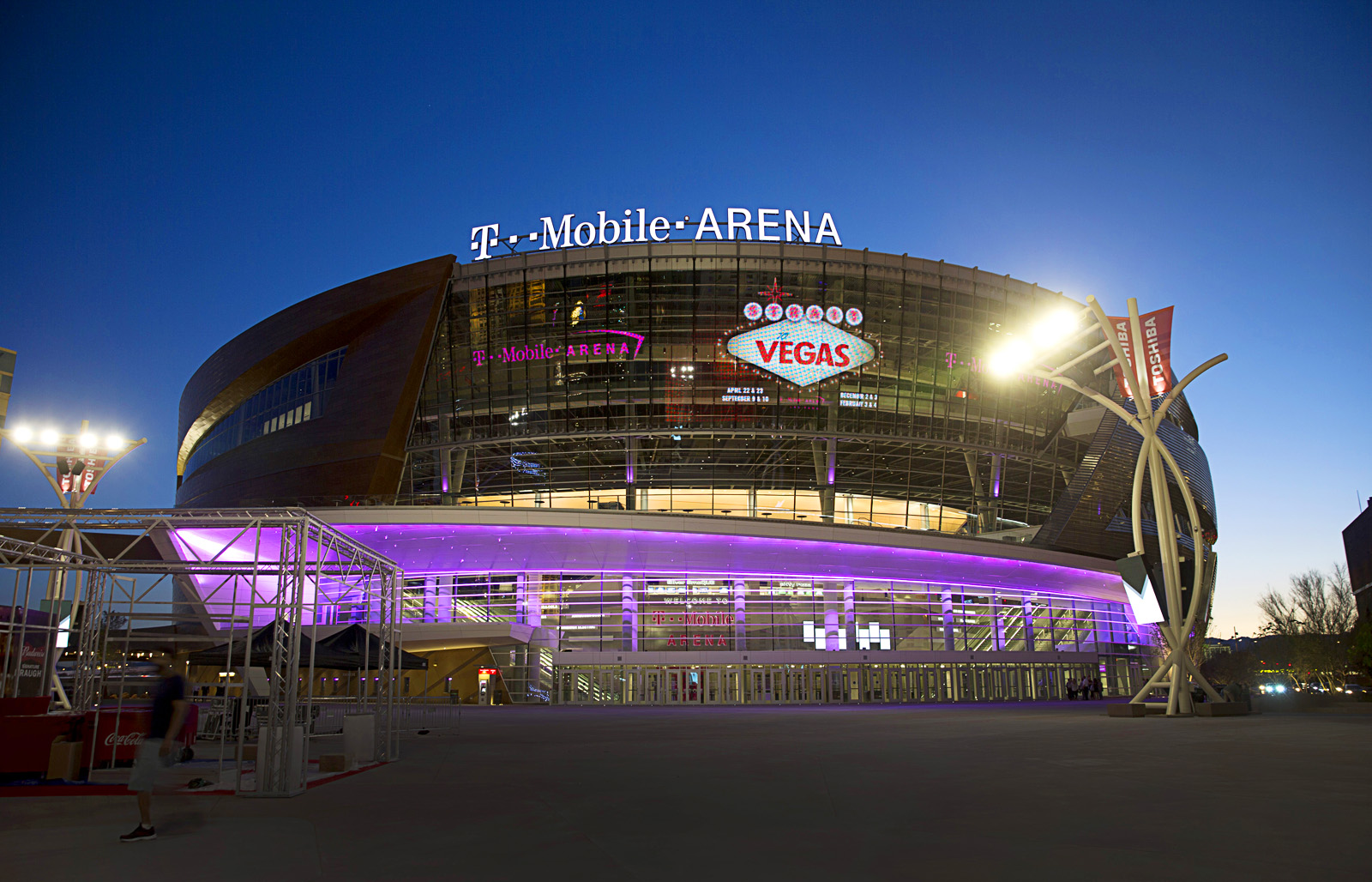 Мобайл арена. Лас Вегас Арена. T mobile Арена. T mobile Arena вместимость. Новая ледовая Арена в Лас-Вегасе.