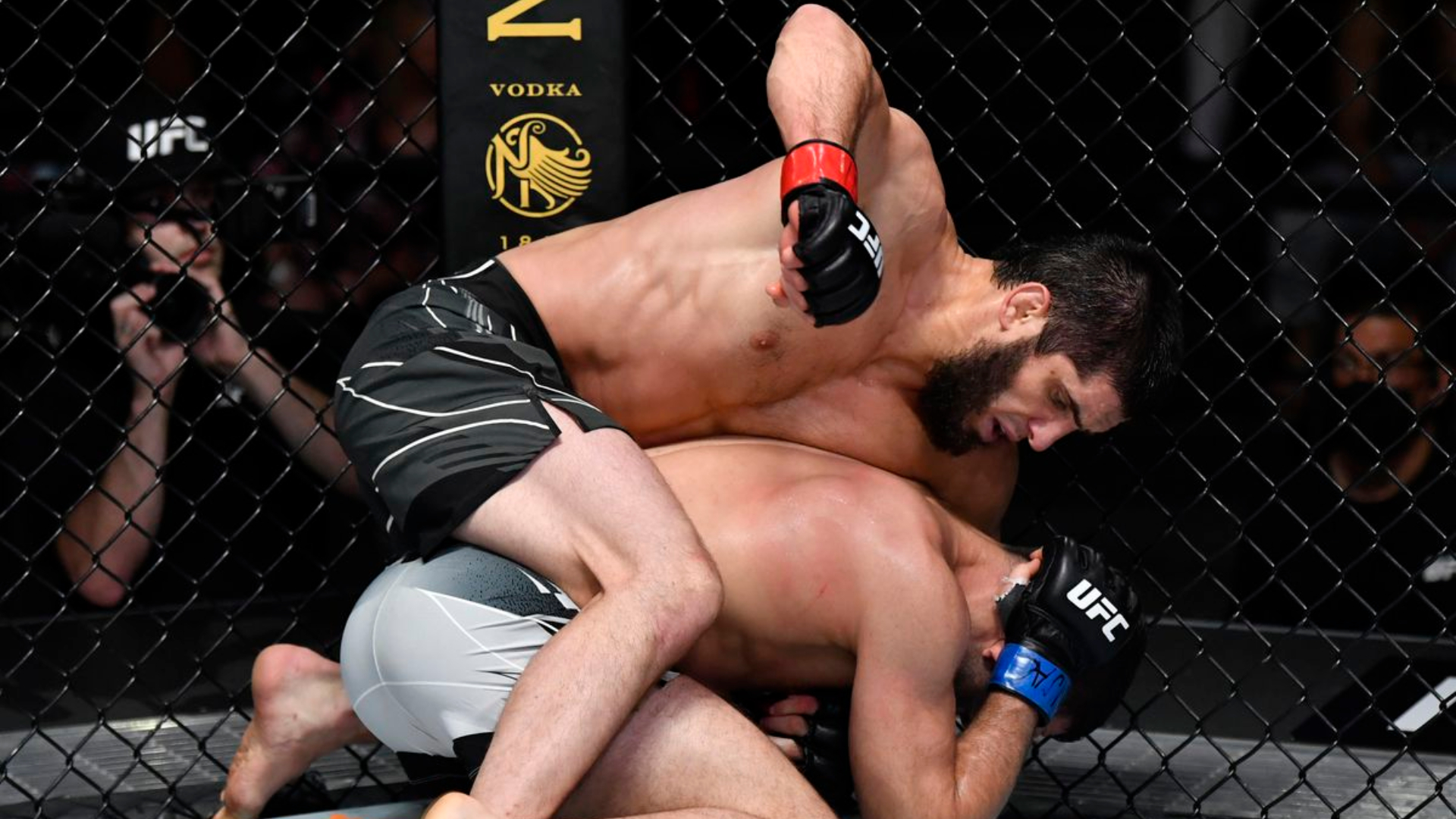 Ислам Махачев UFC