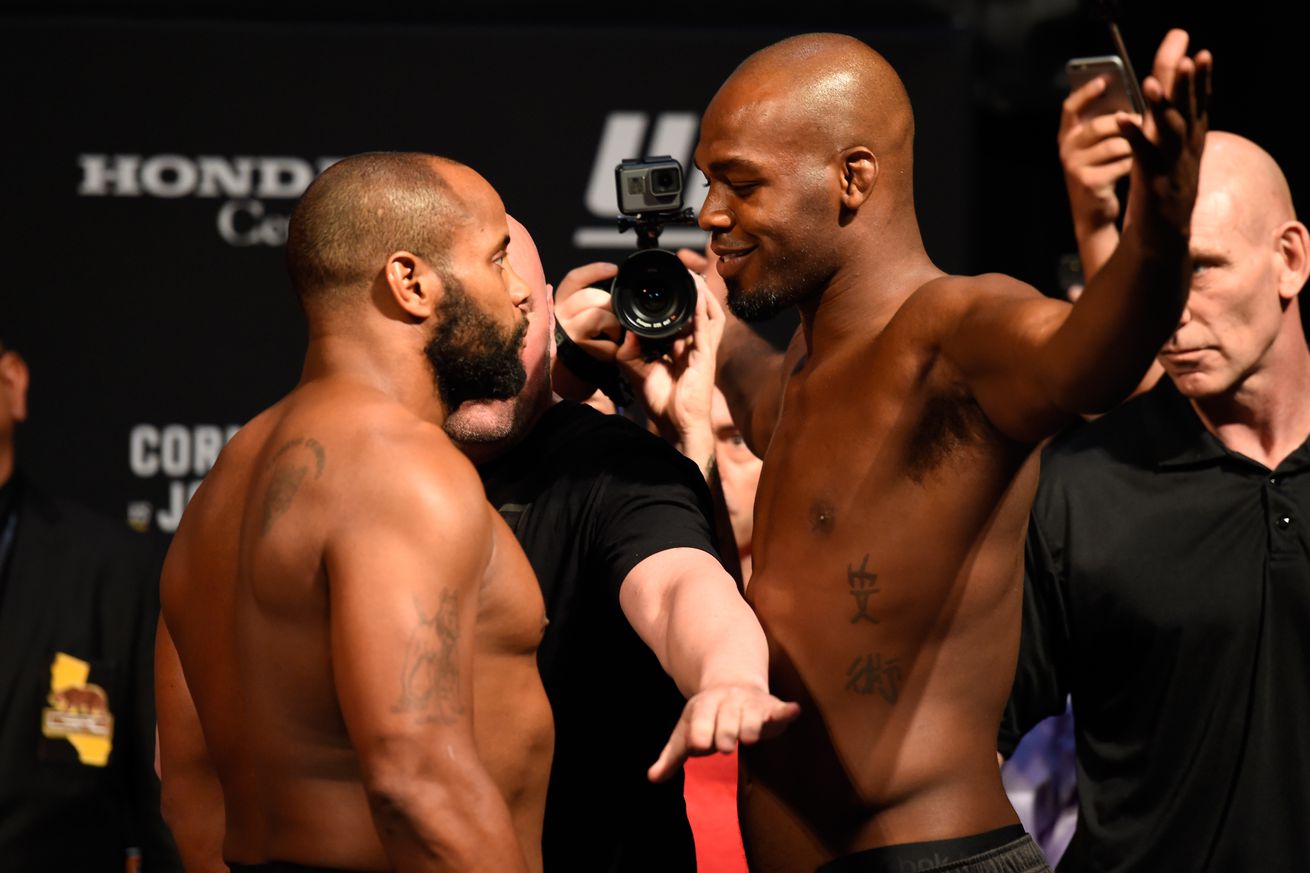 Jon Jones vs Daniel cormier