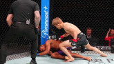 UFC Макао: Кай Асакура нокаутировал Кэмерона Смозермана