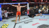 UFC 329: Пэдди Пимблетт быстро задушил Бенуа Сен-Дени