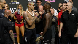 Фото: Взвешивание участников UFC 287