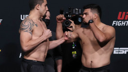 Фото: Взвешивание участников UFC on ESPN 22