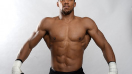 Видеосюжет о подготовке Джошуа к бою с Кличко