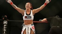 Кристиана Джустино выступит на шоу UFC 198