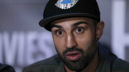 Макгрегор пригласил Малиньяджи для спаррингов перед боем с Мейвезером