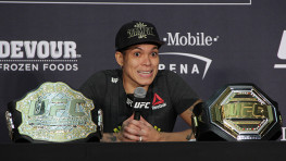 Аманда Нуньес снялась с боя против Меган Андерсон на UFC 256