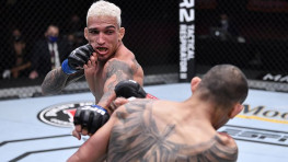 Видео: Слова Чарльза Оливейры после боя