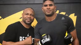 Кадр дня: Рой Джонс-младший и Алистар Оверим