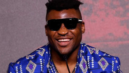 Стал известен гонорар Франсиса Нганну за бой с Джошуа