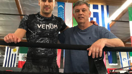 Атлас и Арум о Гвоздике: Он очень умный парень