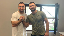 Кадр дня: Мурат Гассиев и Андрей Орловский