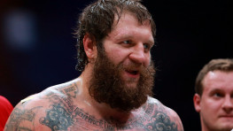 Александр Емельяненко ответил своим критикам 