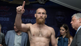 Дмитрий Кудряшов встретится с Иваном Штырковым 23 апреля