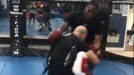 FSNews: Дортикос нокаутировал своего тренера, Мейвезер и UFC