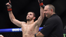 Рустам Хабилов победил Десмонда Грина