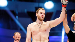 Денис Гольцов нокаутировал Джона Хоука