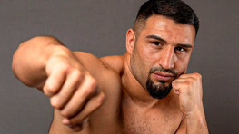 Агит Кабайел будет ждать исхода боя Александра Усика с Рико Верхувеном