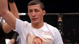 Видео боя Рашида Магомедова и Элиаса Сильверио