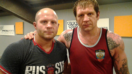 Александр Емельяненко: Федор всегда смотрит мои бои, я знаю через родителей