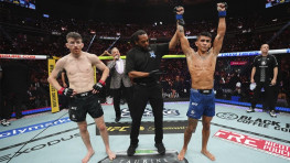UFC 329: Марио Баутиста победил Кори Сэндхагена