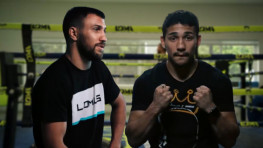 Видео: Ломаченко-Лопес: Кровь, пот и слезы (часть 2, русс.яз.)